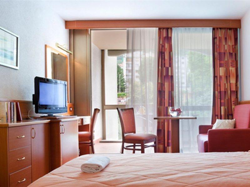 Hotel Excelsior - Liburnia Lovran Buitenkant foto